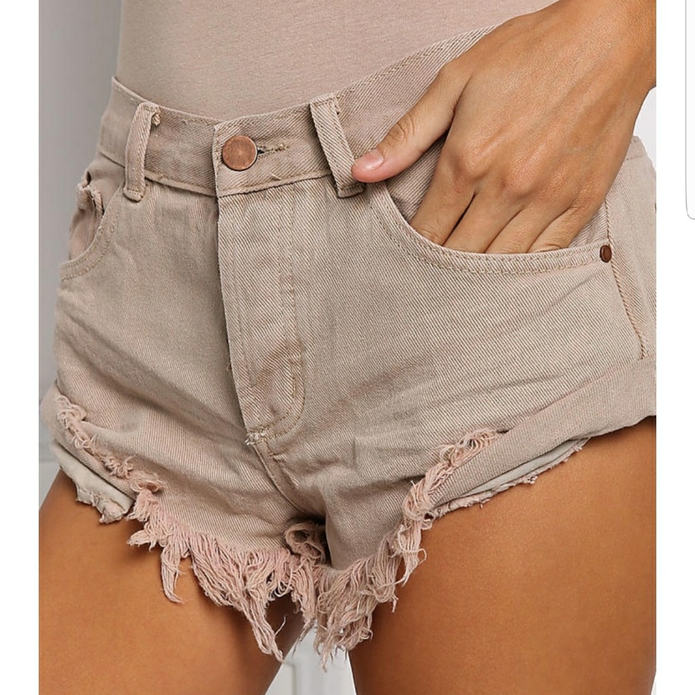 Charcoal Frayed Bandit Cuffed Shorts - Picture 6 of 6